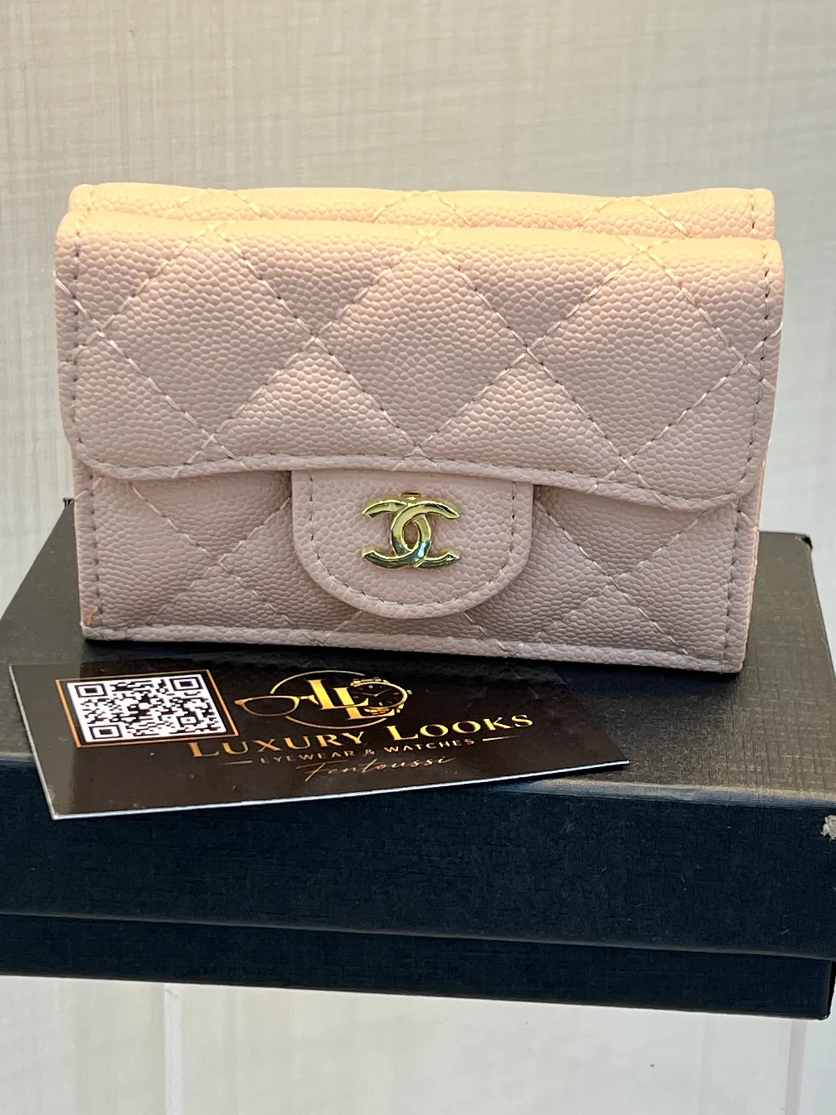 Chanel Portefeuille Compact Matelassé Grainé Beige