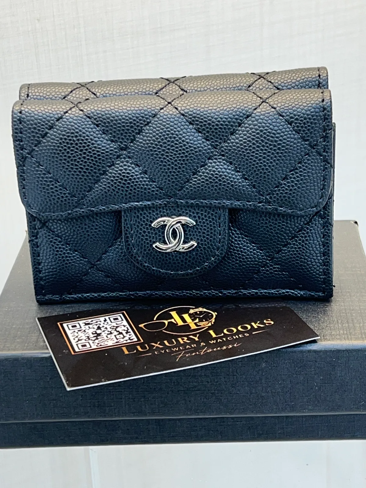 Chanel Portefeuille Compact Matelassé Grainé Noir