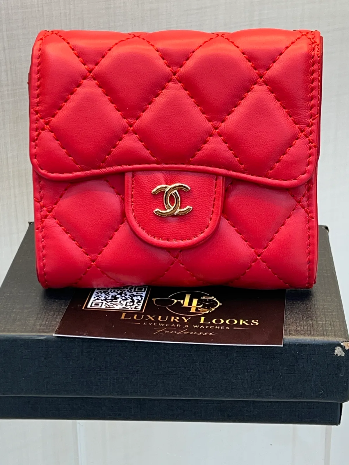 Chanel Portefeuille Compact Matelassé Lisse Rouge
