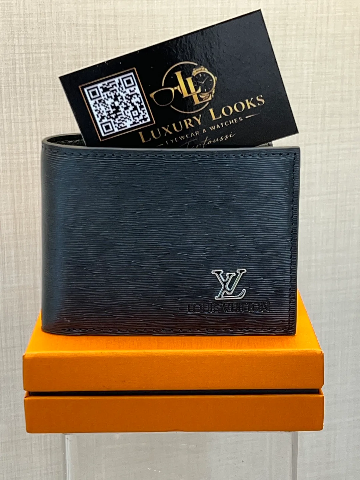 Louis Vuitton Portefeuille Bifold Épi Noir Logo Argenté view 2