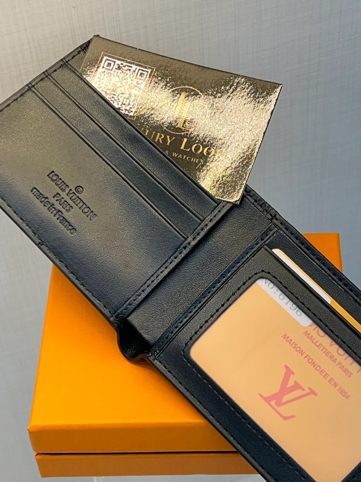 Louis Vuitton Portefeuille Bifold Lisse Noir Logo LV view 2