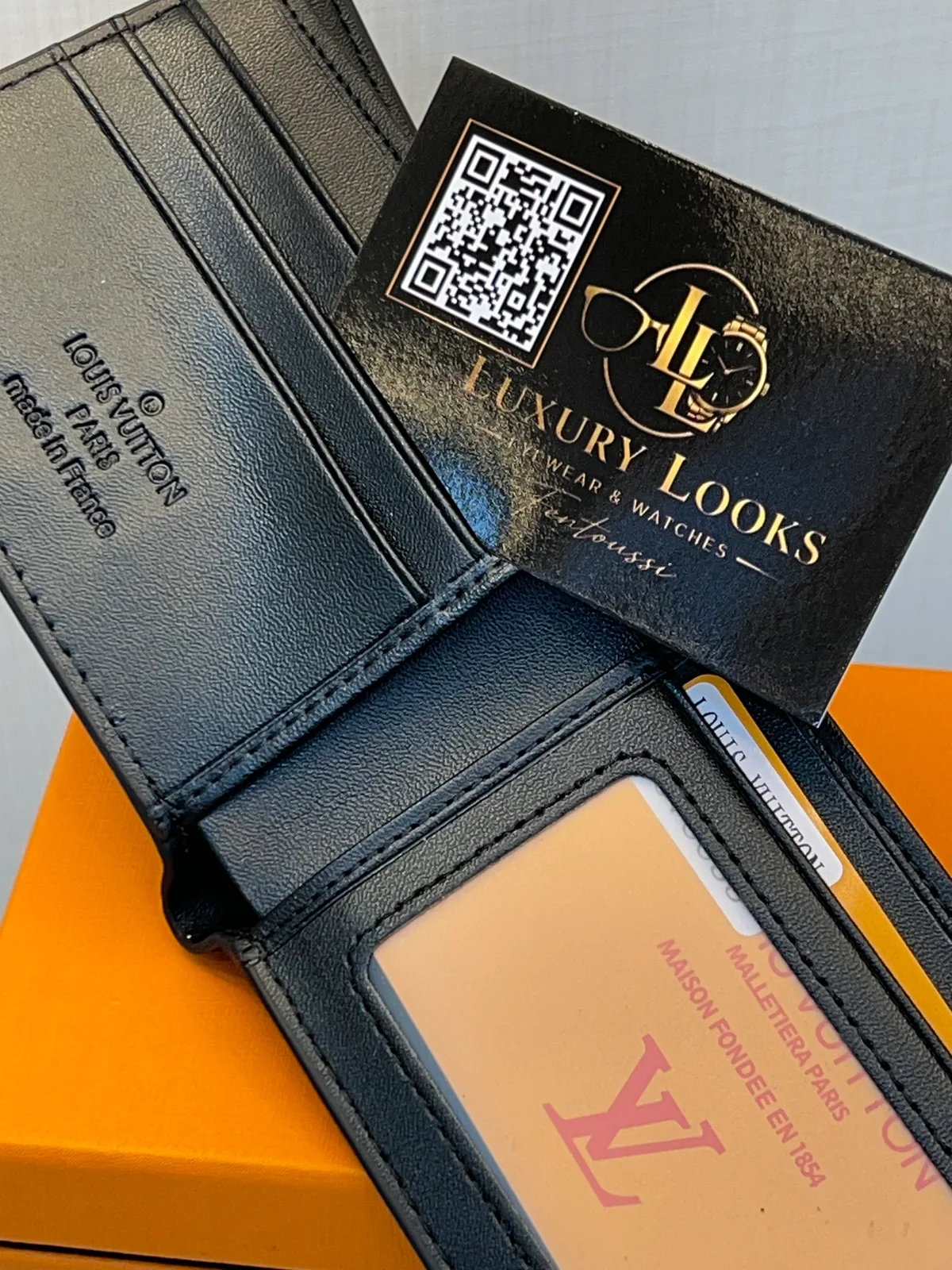 Louis Vuitton Portefeuille Bifold Monogram Embossé Noir view 2
