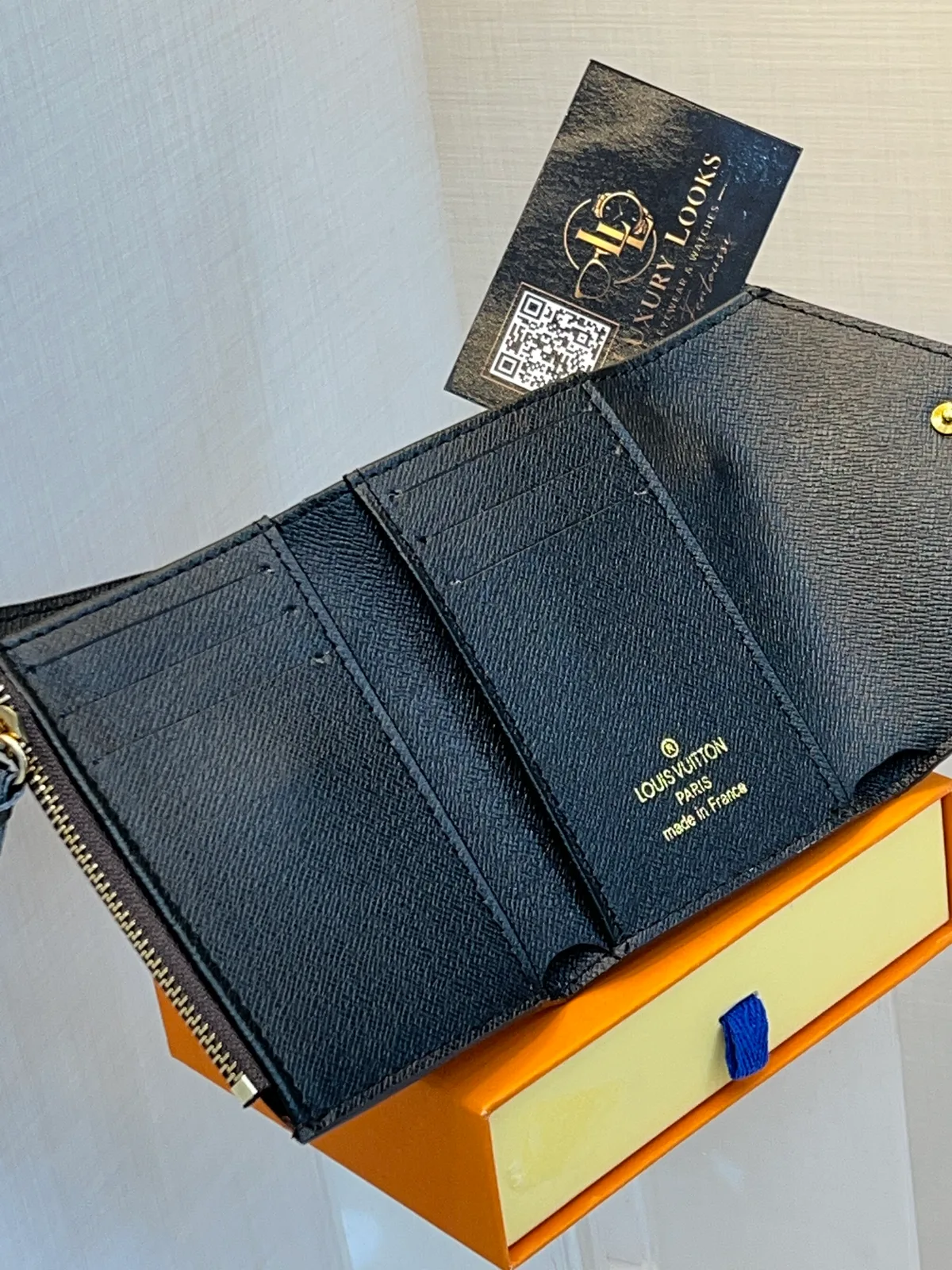 Louis Vuitton Portefeuille Victorine Monogram Noir view 2