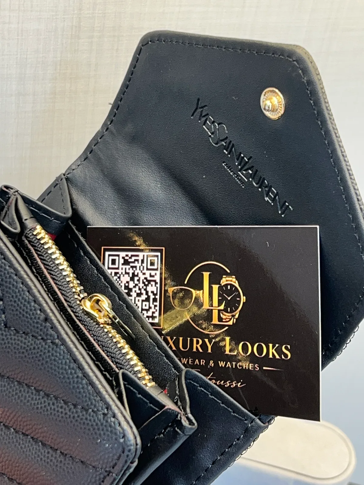 Saint Laurent Portefeuille Compact Matelassé Noir Logo Doré view 2